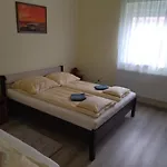شقة Kurucz Vendeghaz *