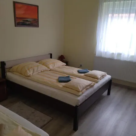 Apartamento Kurucz *